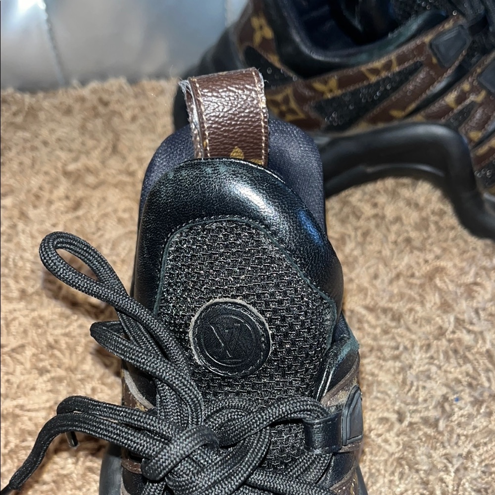 Louis Vuitton Archlight Sneaker - Picture 2 of 4